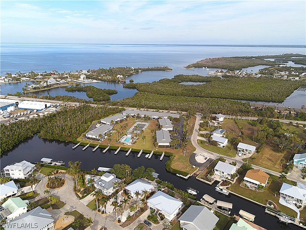 4 Bed Waterfront Home for Sale in Bokeelia, photo 7
