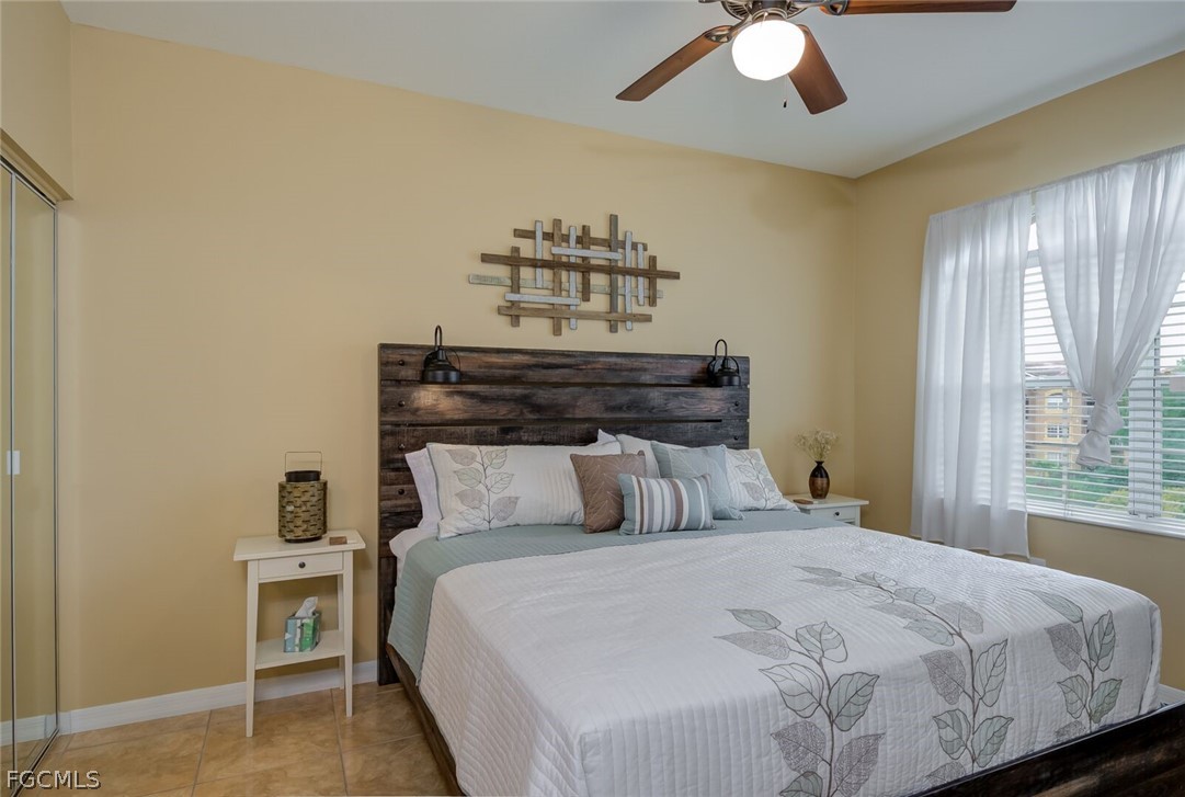 2 Bed Waterfront Home for Sale in Fort Myers, photo 7