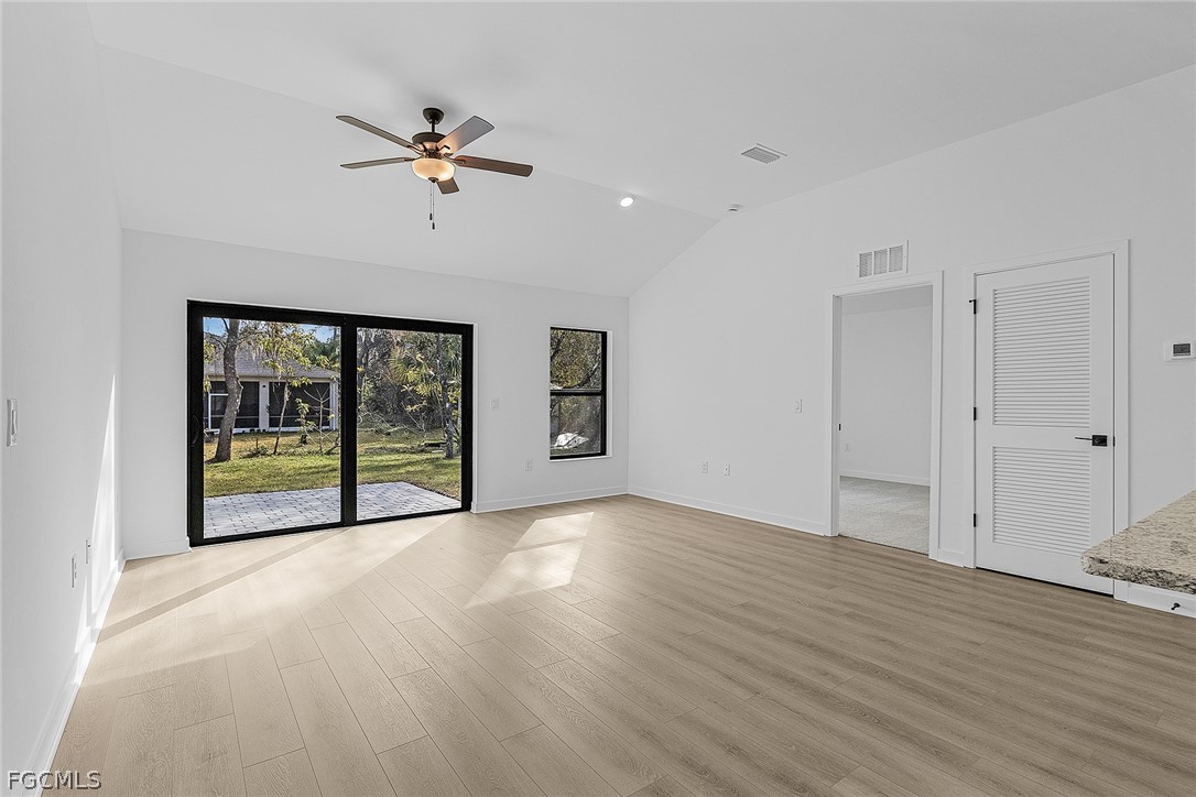 3 Bed SingleFamilyResidence for Sale in Cape Coral, photo 7