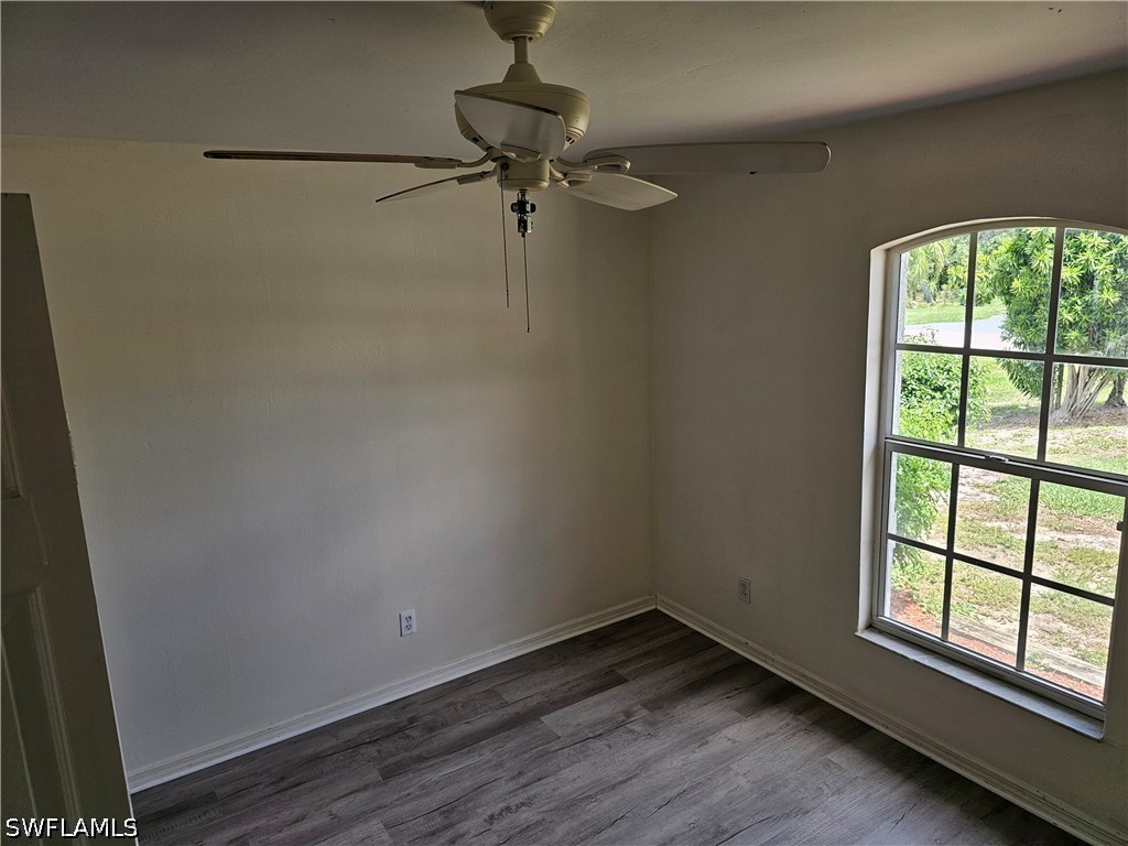 3 Bed SingleFamilyResidence for Sale in San Carlos Park, FL — photo 7