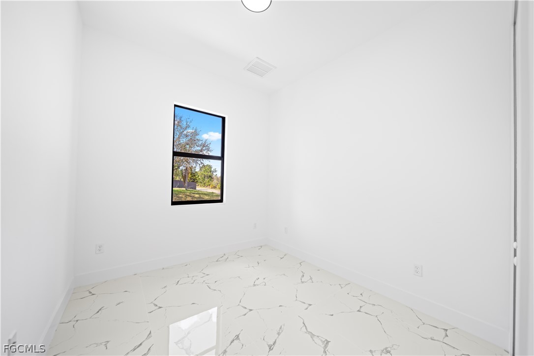 3 Bed SingleFamilyResidence for Sale in Lehigh Acres, FL — photo 7