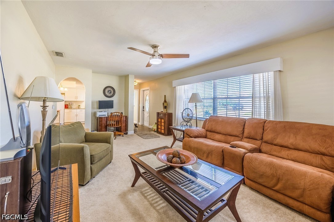 4 Bed SingleFamilyResidence for Sale in Cape Coral, photo 7