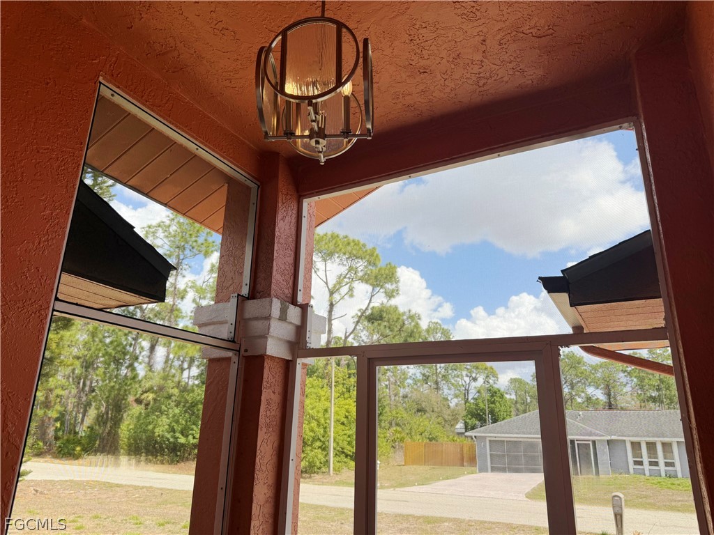 3 Bed SingleFamilyResidence for Sale in Lehigh Acres, photo 7