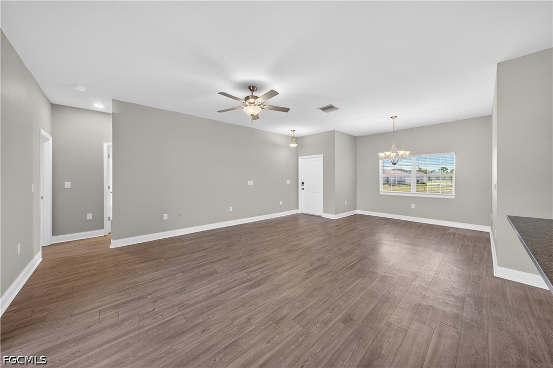 3 Bed SingleFamilyResidence for Sale in Cape Coral, photo 7