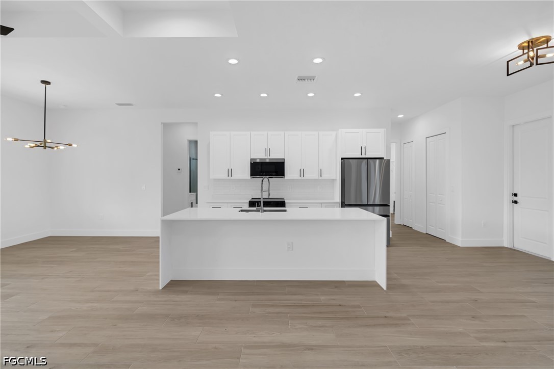 3 Bed SingleFamilyResidence for Sale in Rotonda Heights, photo 7