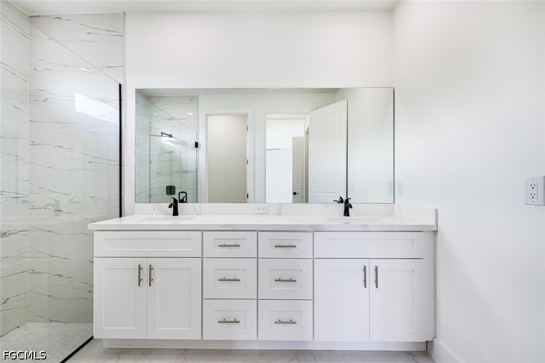 3 Bed SingleFamilyResidence for Sale in Lehigh Acres, FL — photo 7