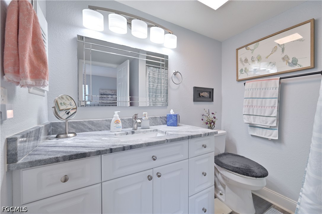 2 Bed Condominium for Sale in North Fort Myers, FL, $125,000 — photo 7