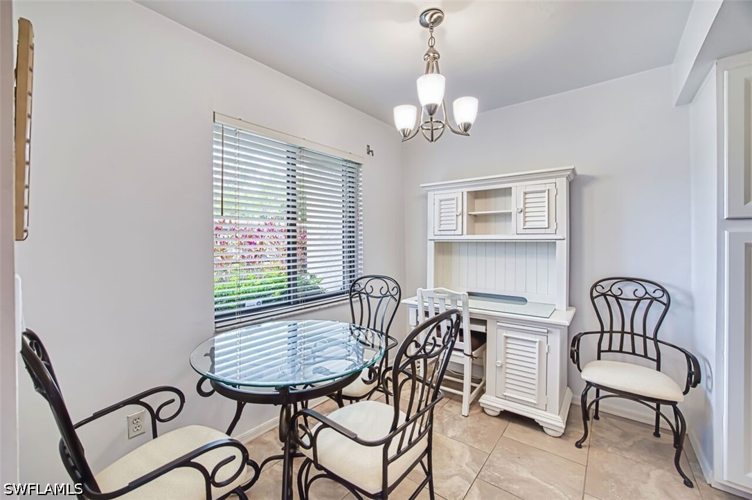 2 Bed Waterfront Home for Sale in Fort Myers, photo 7