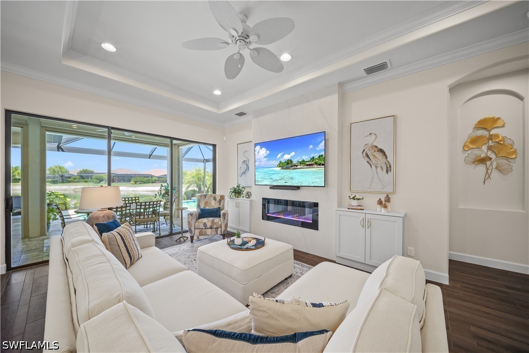 2 Bed Pool Home for Sale in Esplanade, photo 7