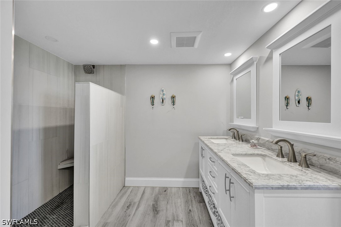 2 Bed Waterfront Home for Sale in Marco Island, photo 7