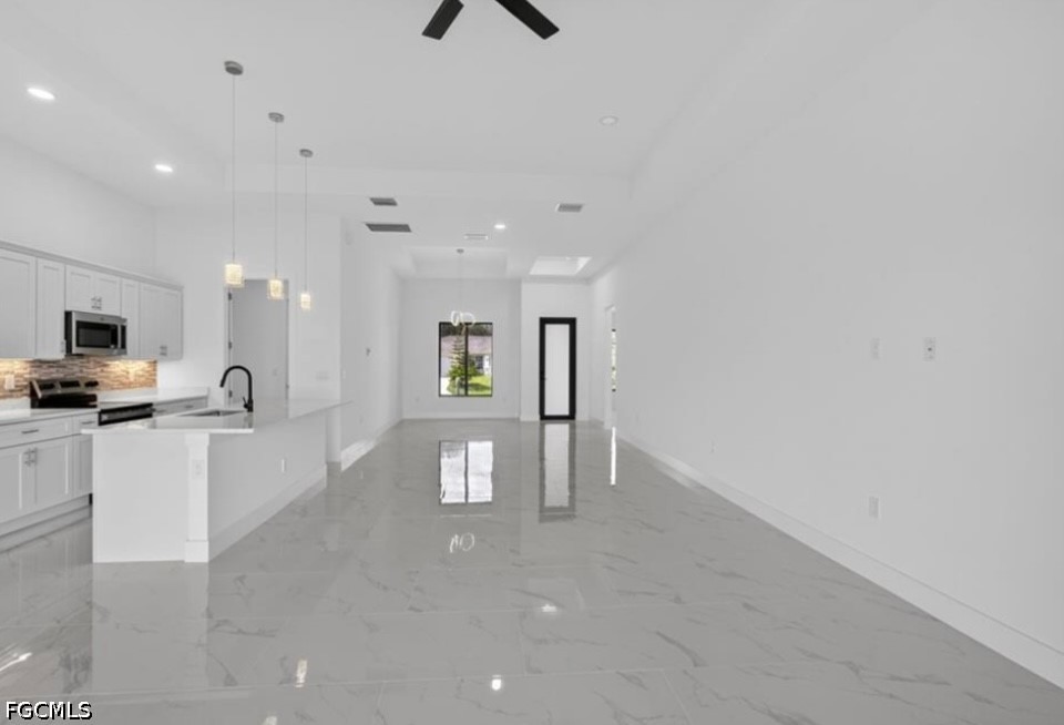 4 Bed SingleFamilyResidence for Sale in Lehigh Acres, FL — photo 7