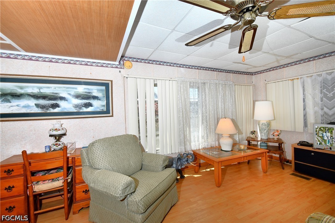 1 Bed ManufacturedHome for Sale in Carriage Village, photo 7