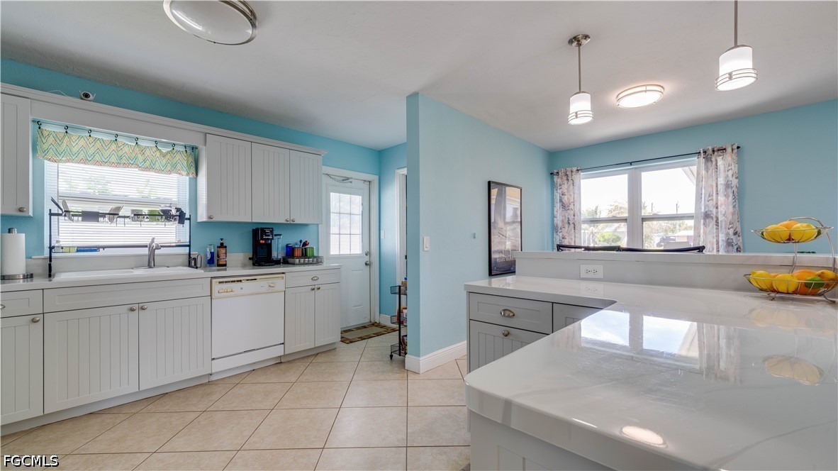 4 Bed Waterfront Home for Sale in Port Charlotte, FL — photo 7