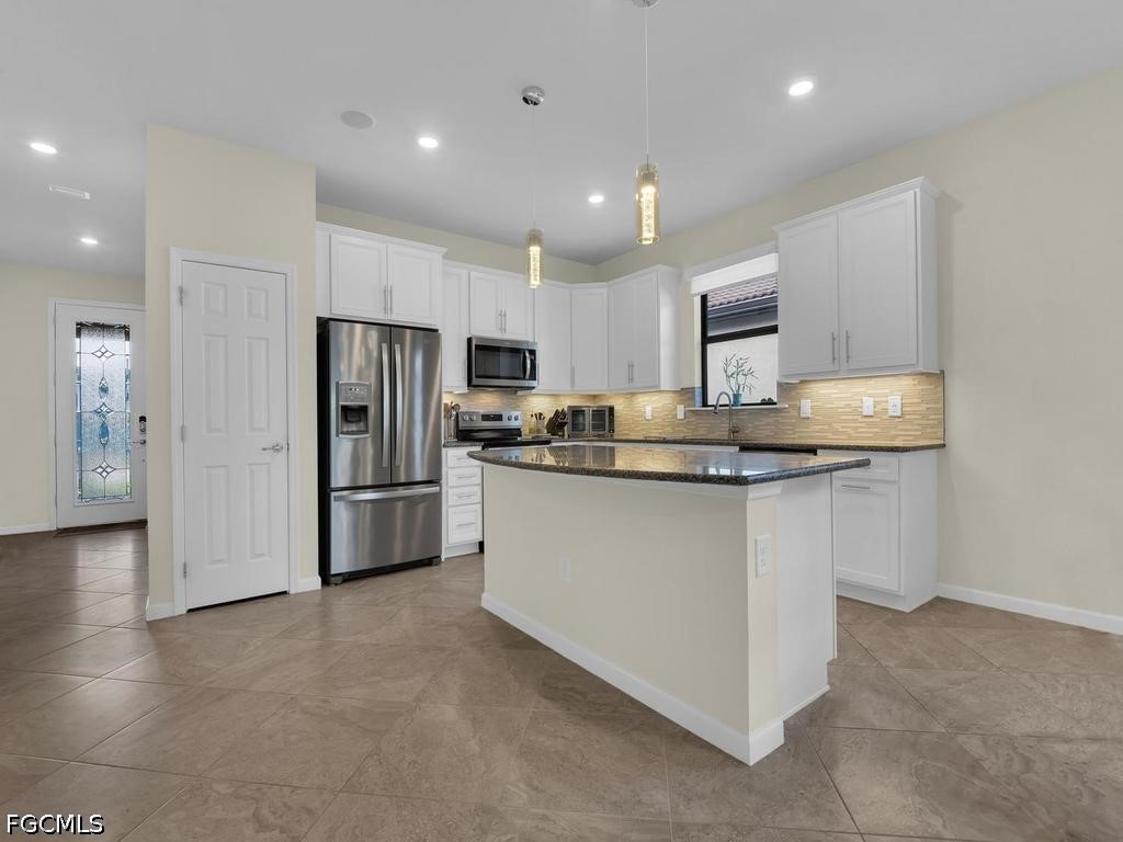 3 Bed Pool Home for Sale in Hampton Lakes, photo 7