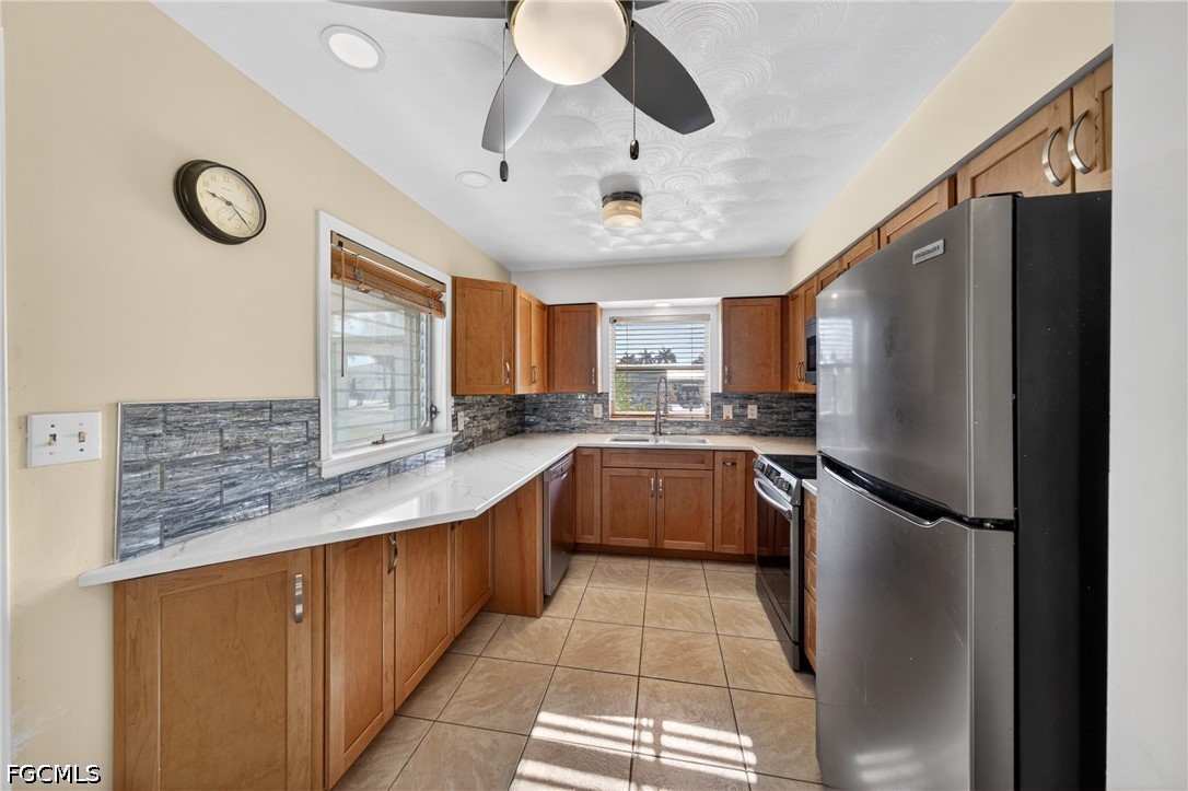 2 Bed Waterfront Home for Sale in Matlacha Isles, FL — photo 7