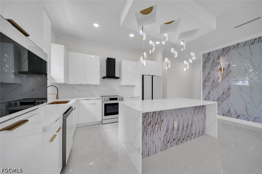 4 Bed SingleFamilyResidence for Sale in Lehigh Acres, photo 7