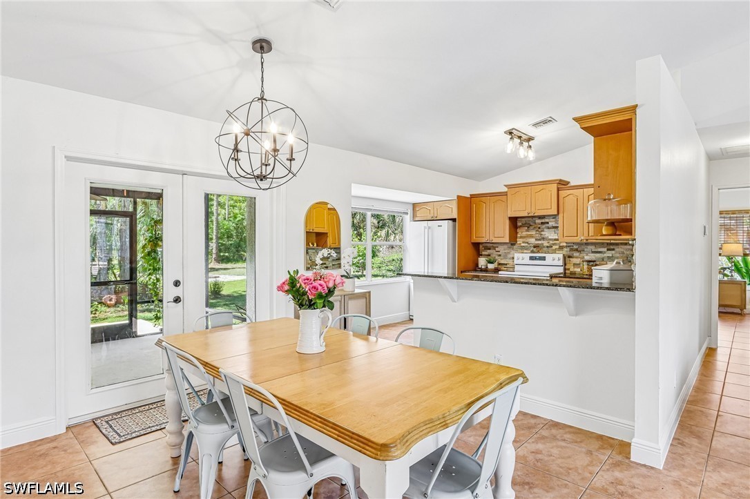 3 Bed SingleFamilyResidence for Sale in Naples, photo 7