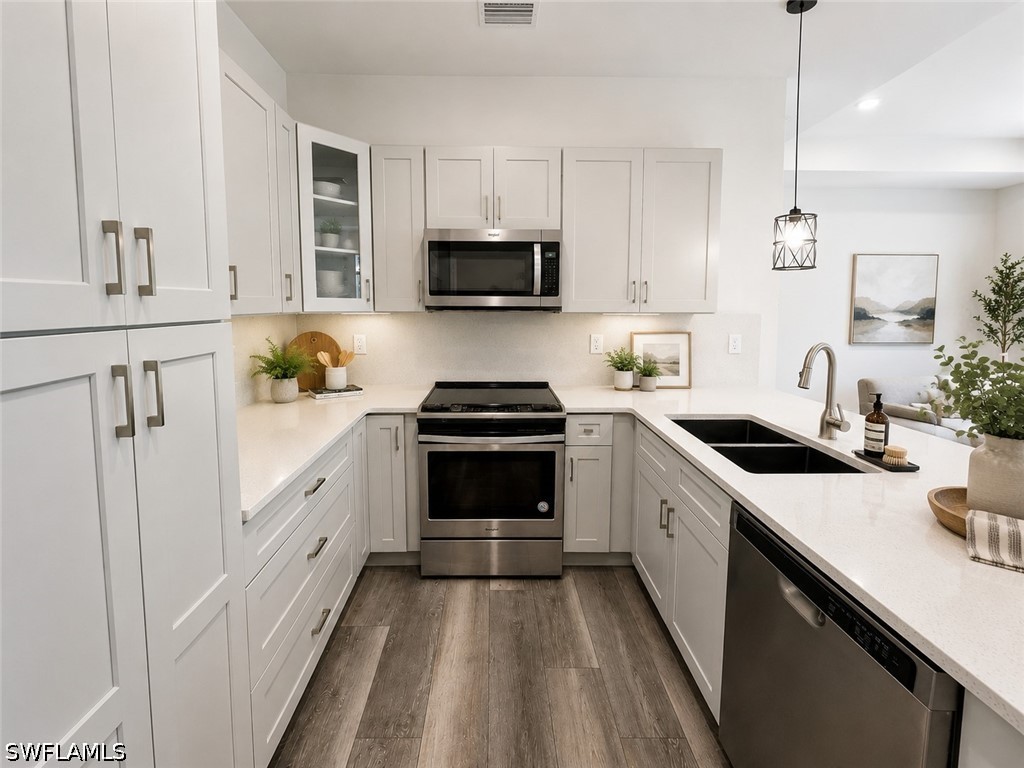 3 Bed SingleFamilyResidence for Sale in Lehigh Acres, photo 7