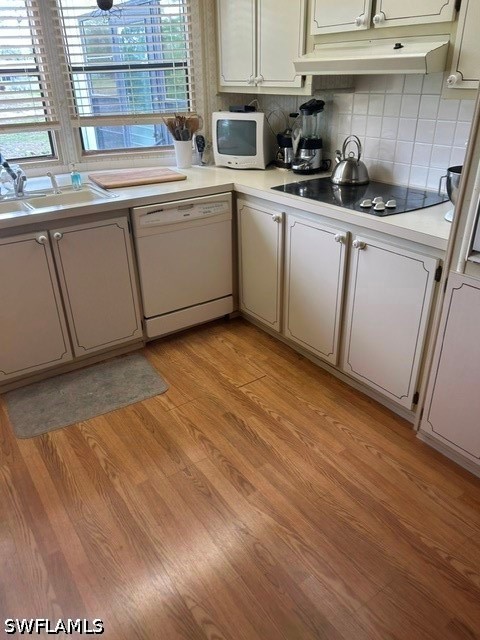 2 Bed ManufacturedHome for Sale in Naples, photo 7