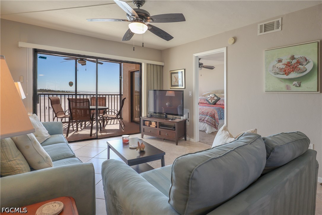 2 Bed Waterfront Home for Sale in Carlos Pointe, photo 7