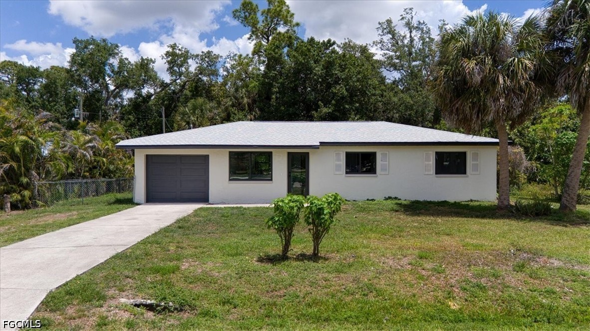 3 Bed SingleFamilyResidence for Sale in Fort Myers, photo 7
