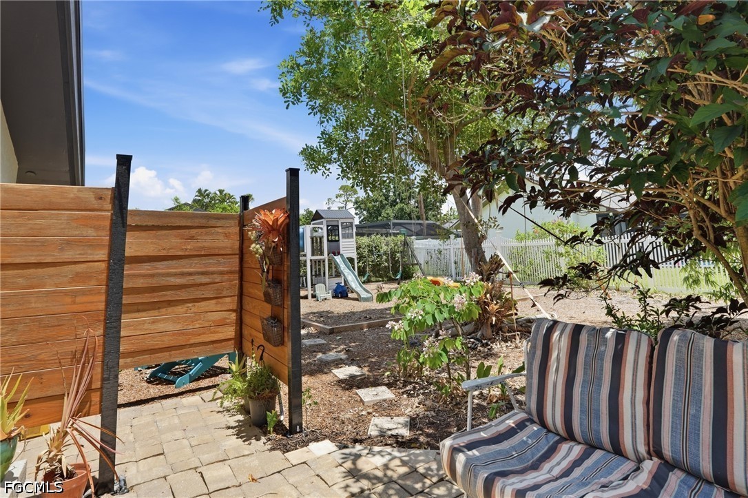3 Bed Pool Home for Sale in Fort Myers, photo 7