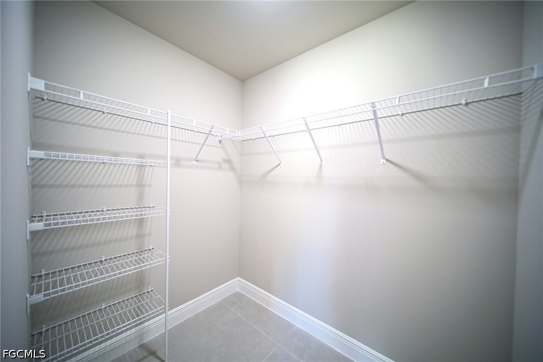 3 Bed SingleFamilyResidence for Sale in Lehigh Acres, photo 7