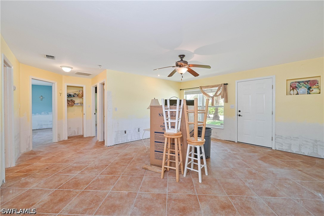 2 Bed Waterfront Home for Sale in Bokeelia, photo 7