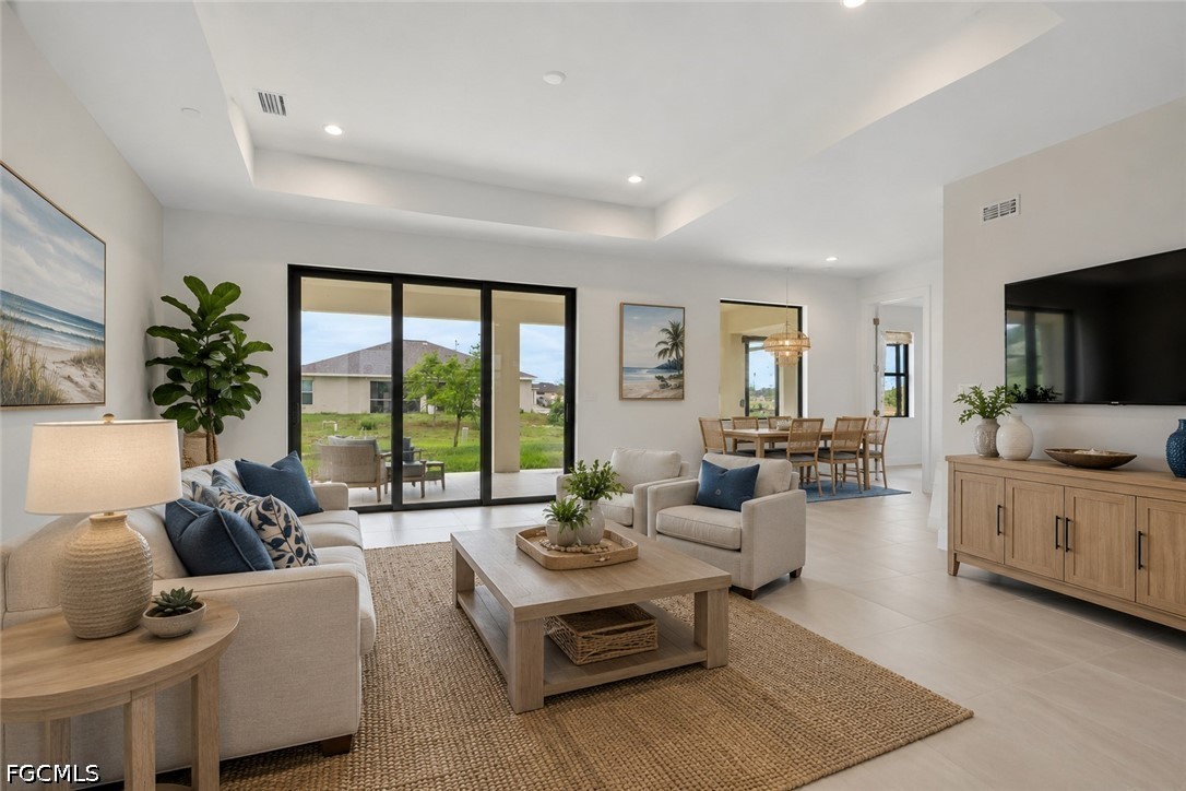 3 Bed SingleFamilyResidence for Sale in Cape Coral, photo 7