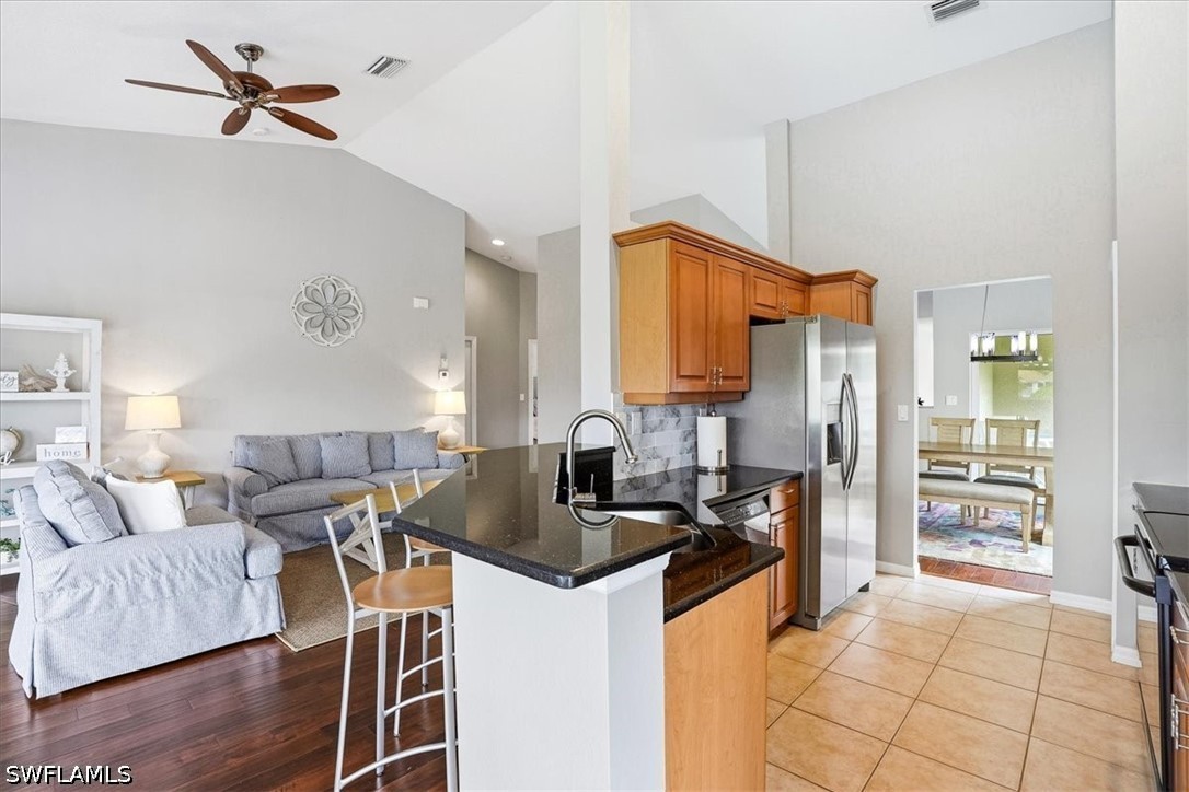 3 Bed Waterfront Home for Sale in Jasmine Point, photo 7