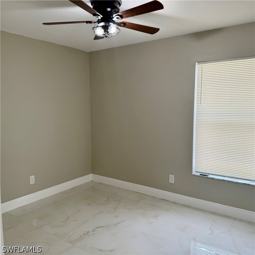 4 Bed SingleFamilyResidence for Sale in Naples, photo 7