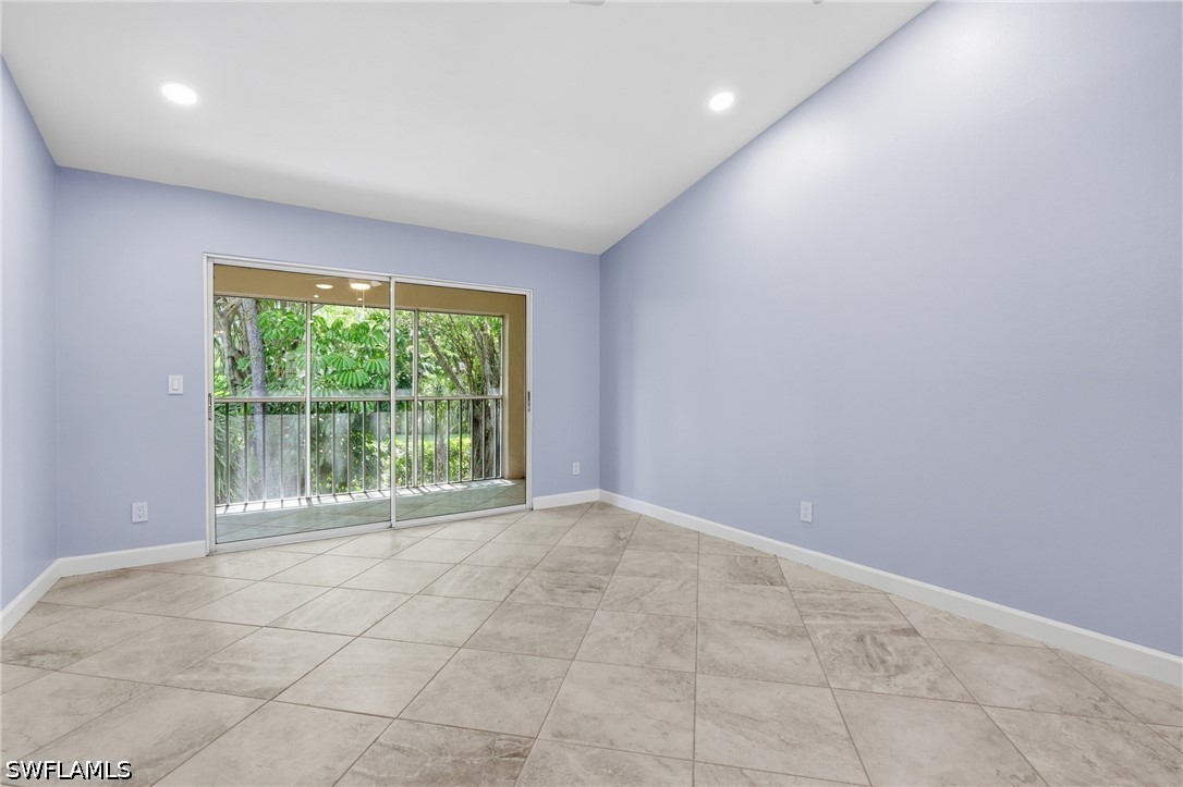 2 Bed Condominium for Sale in Naples, photo 7