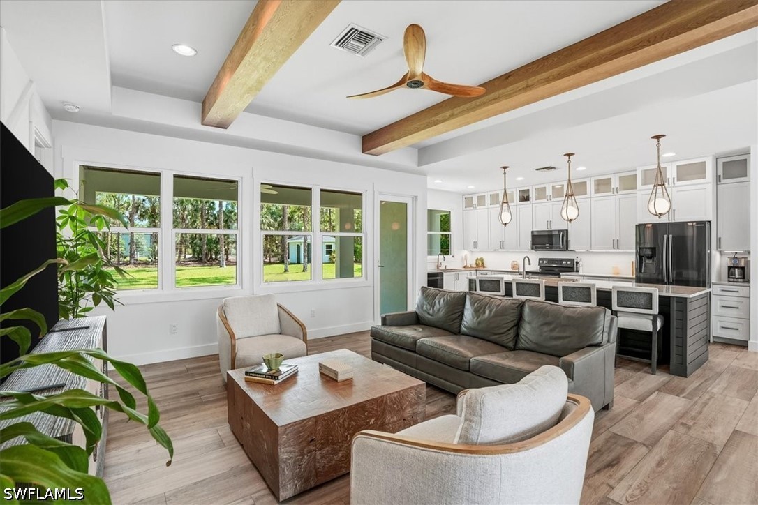 4 Bed SingleFamilyResidence for Sale in Naples, photo 7