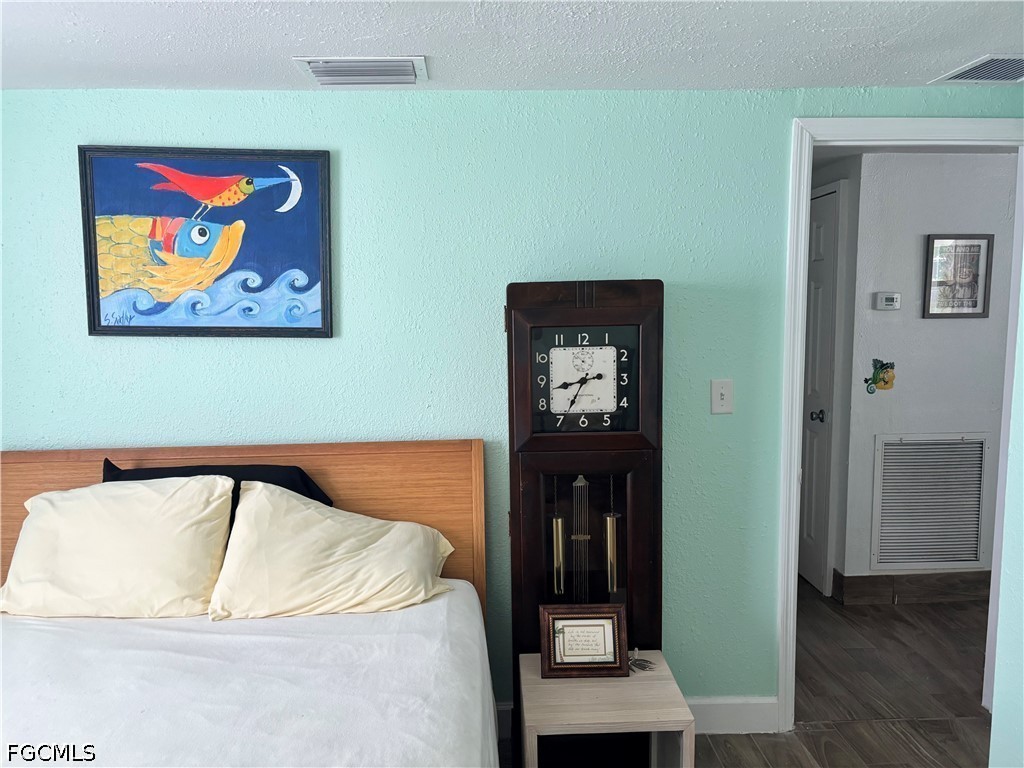 3 Bed SingleFamilyResidence for Sale in North Fort Myers, photo 7