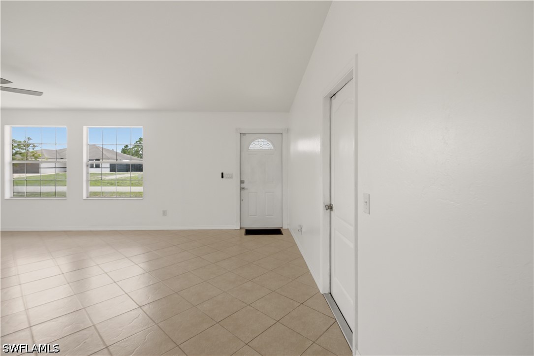 3 Bed SingleFamilyResidence for Sale in Lehigh Acres, photo 7