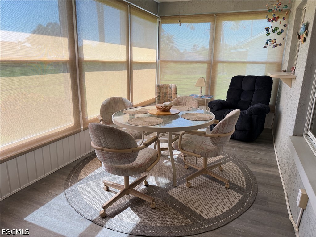 2 Bed SingleFamilyResidence for Sale in North Fort Myers, photo 7