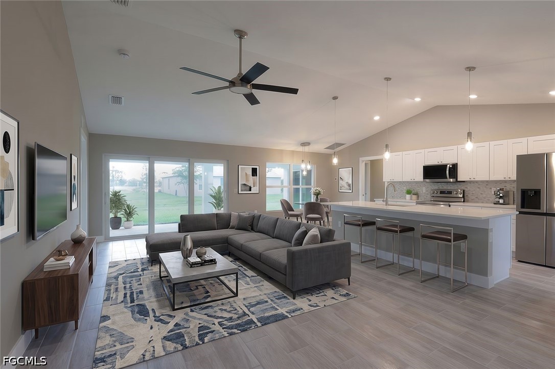 4 Bed SingleFamilyResidence for Sale in Cape Coral, photo 7