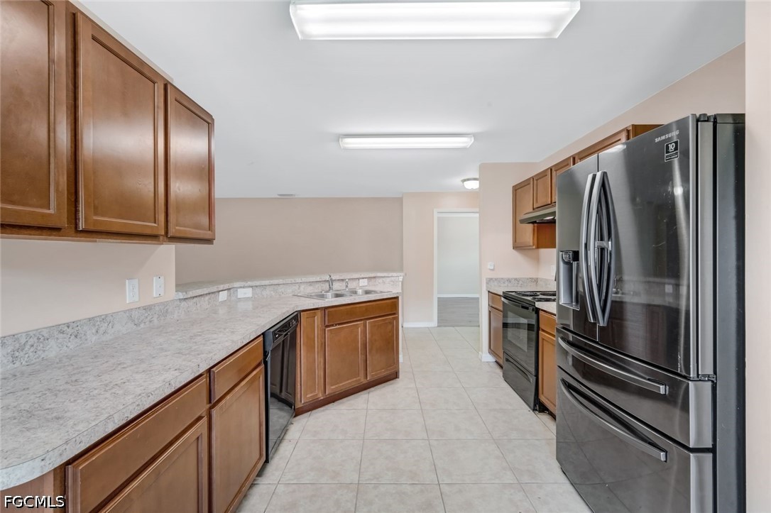 3 Bed SingleFamilyResidence for Sale in Lehigh Acres, photo 7