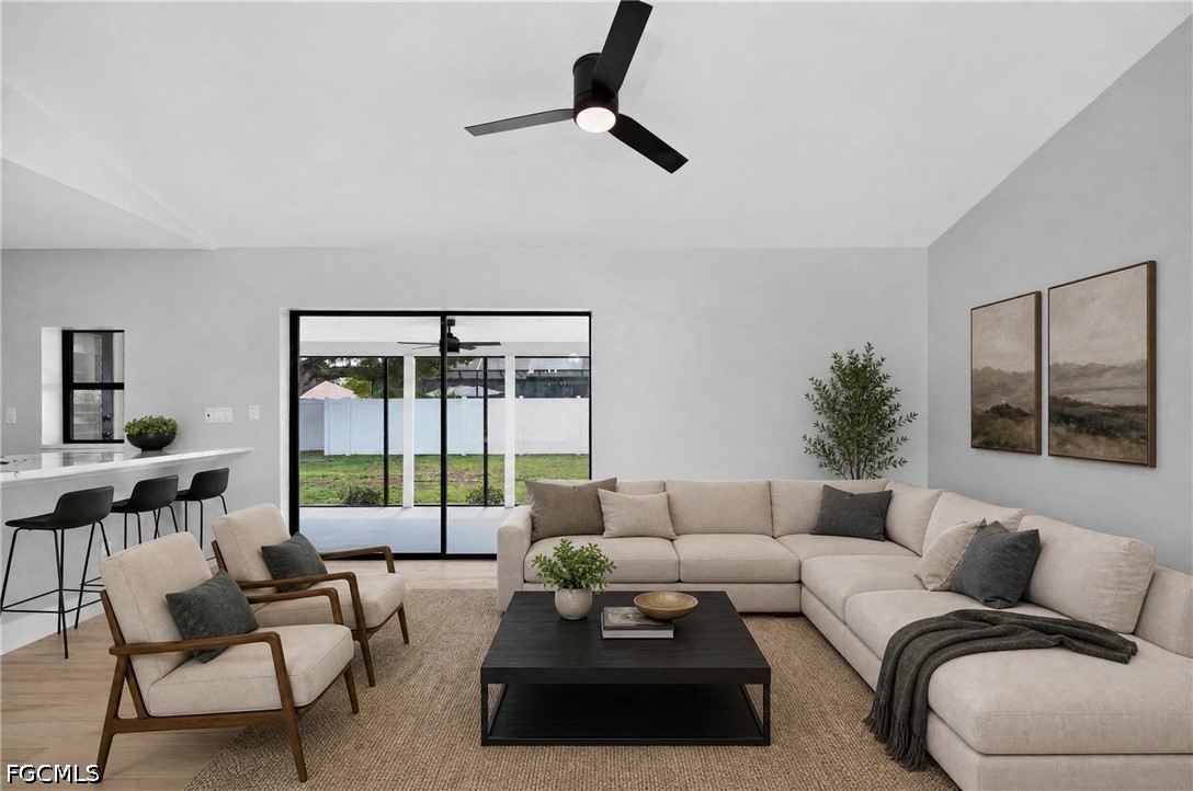 3 Bed SingleFamilyResidence for Sale in Cape Coral, photo 7