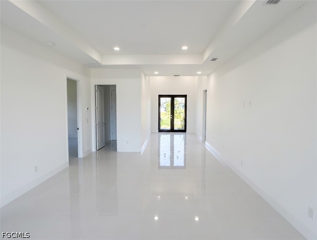 4 Bed SingleFamilyResidence for Sale in Cape Coral, photo 7