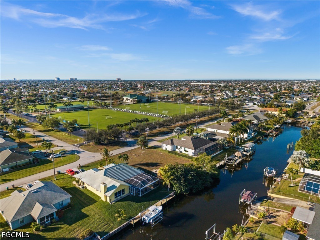 Waterfront Home for Sale in Cape Coral, photo 7
