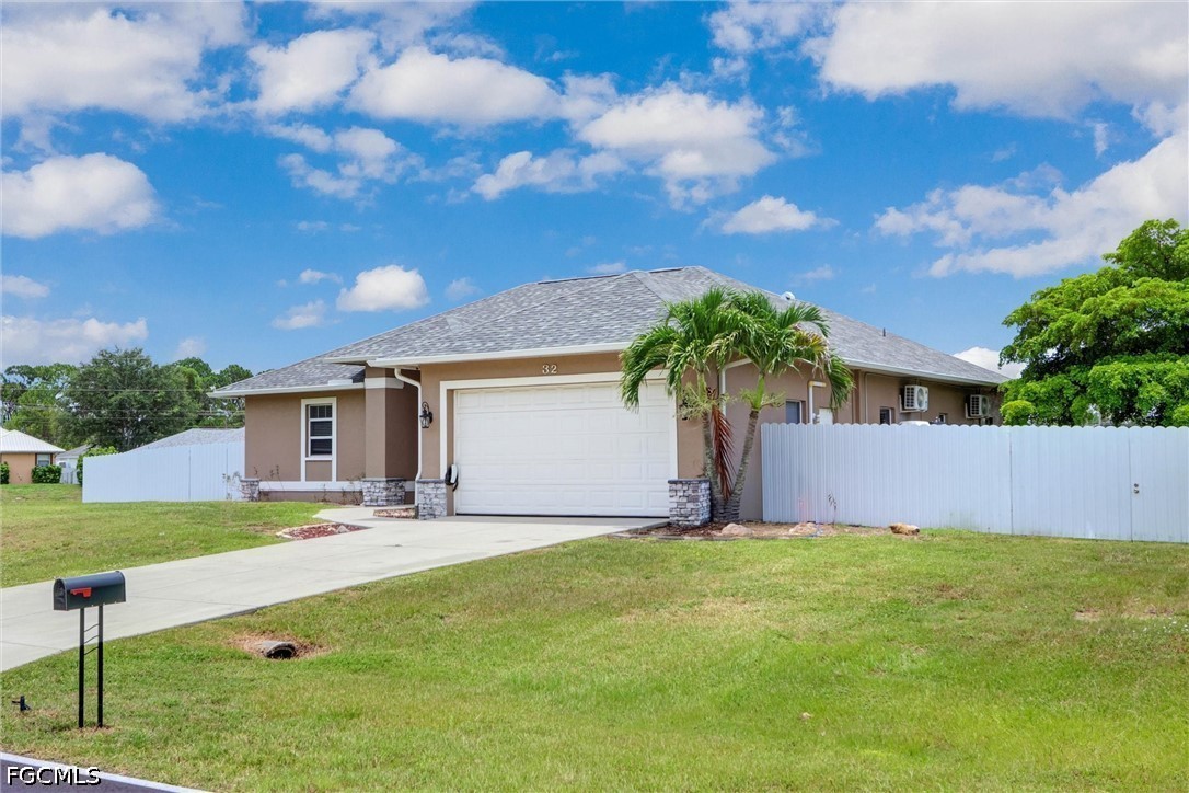 3 Bed Pool Home for Sale in Cape Coral, photo 7