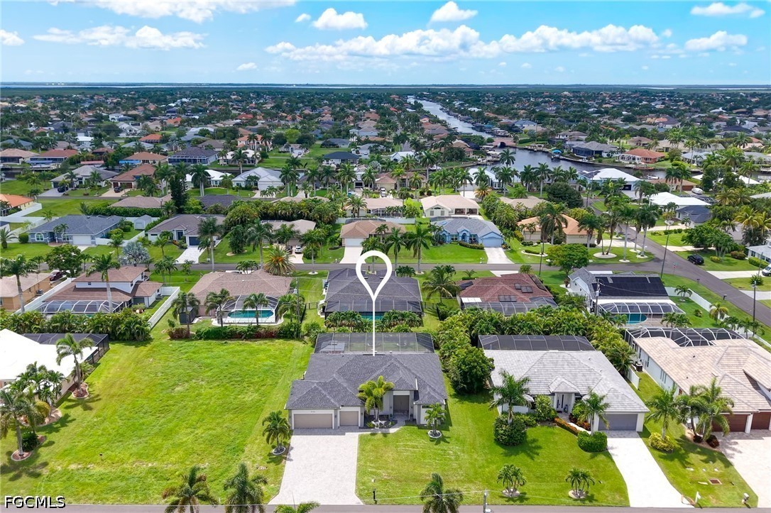 3 Bed Pool Home for Sale in Cape Coral, photo 7