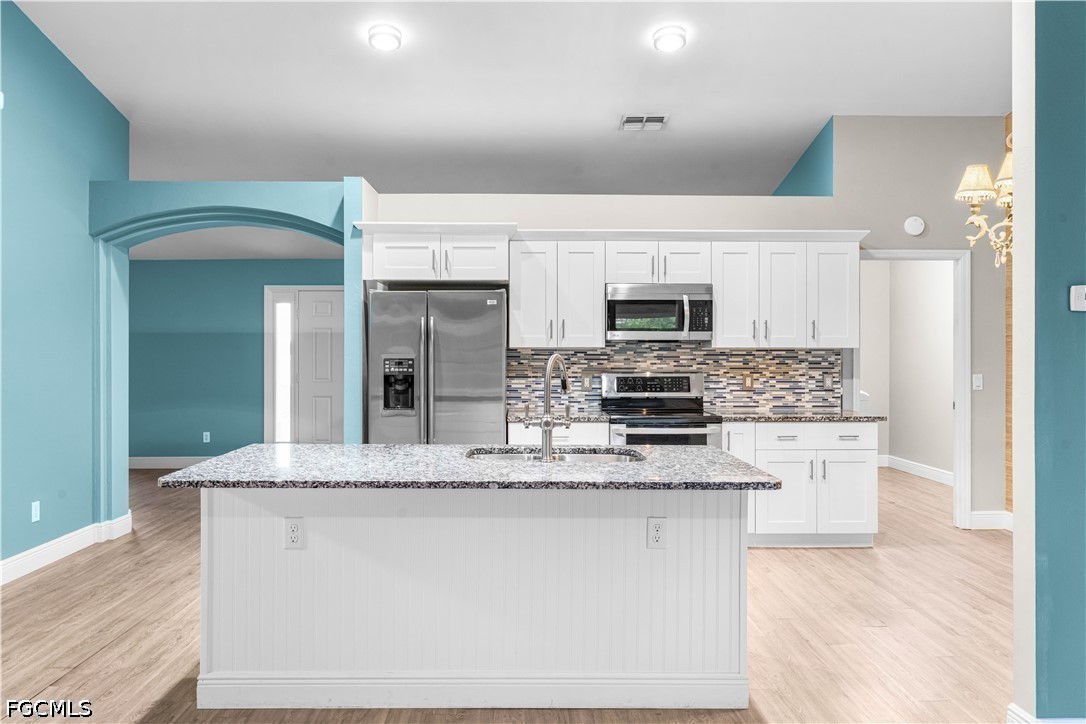3 Bed SingleFamilyResidence for Sale in Cape Coral, FL — photo 7