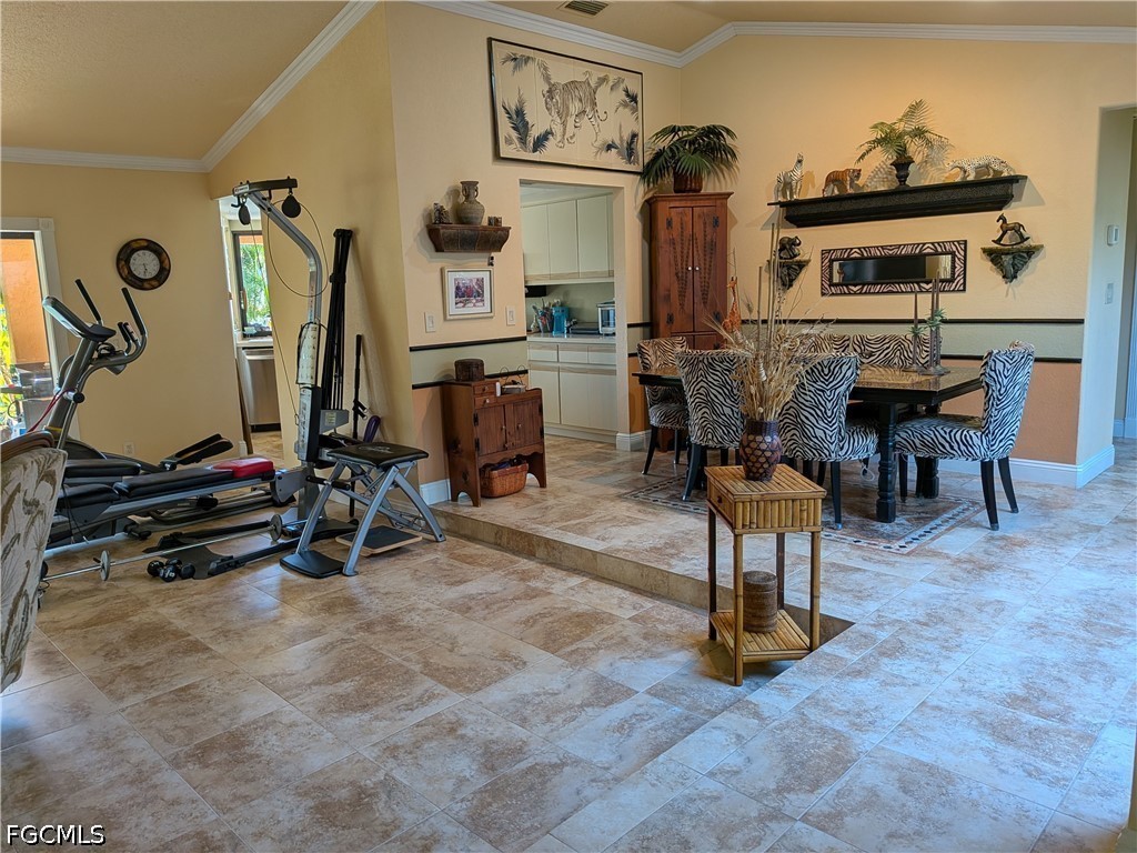 3 Bed Pool Home for Sale in Cape Coral, photo 7