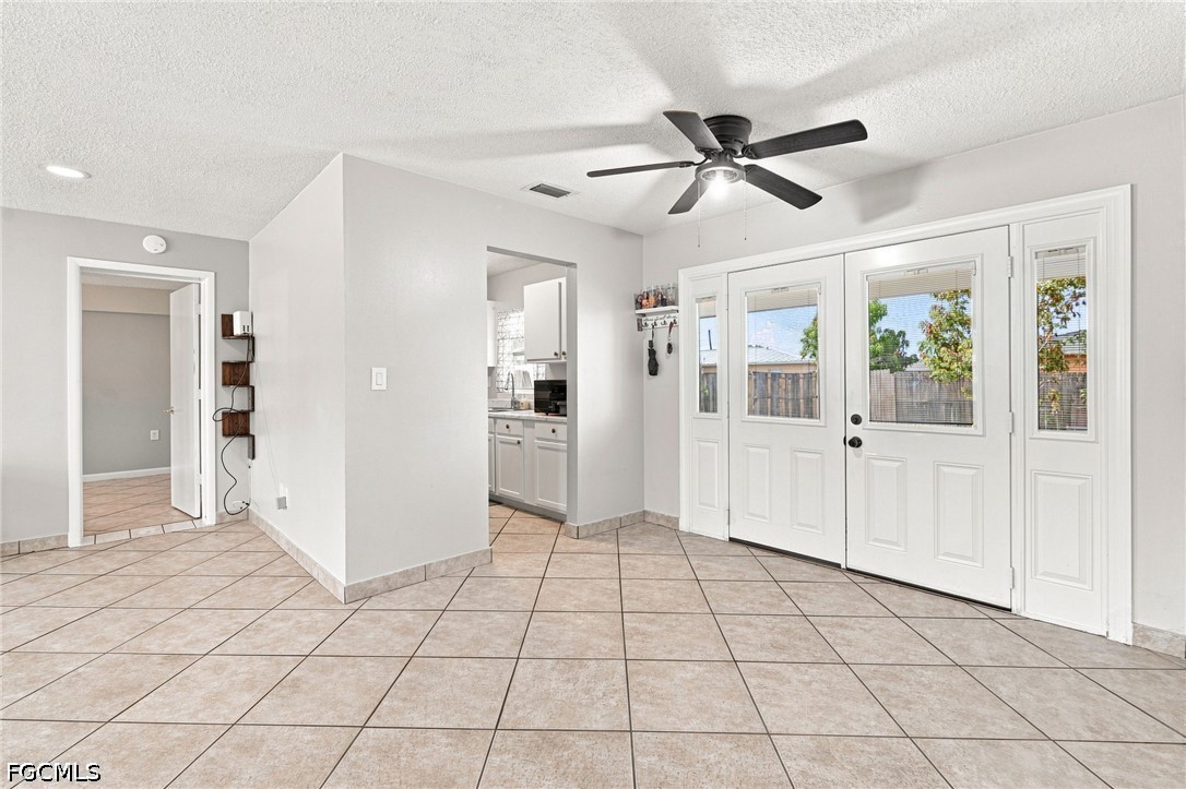 3 Bed SingleFamilyResidence for Sale in San Carlos Park, FL — photo 7