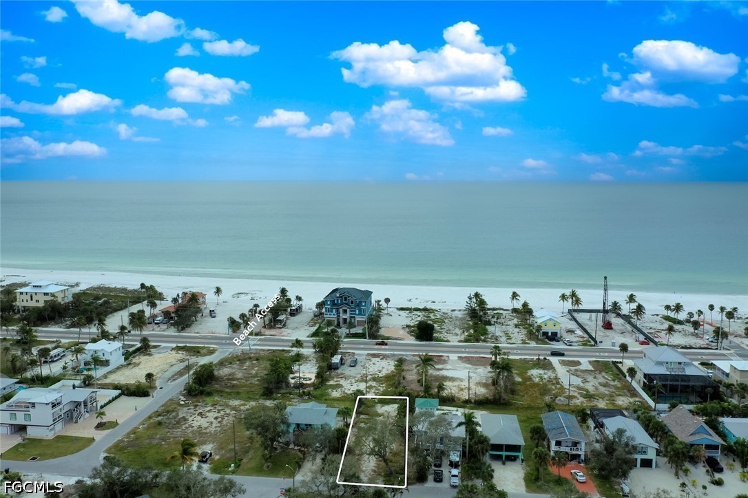 Residential for Sale in Mcphie Park, FL — photo 7