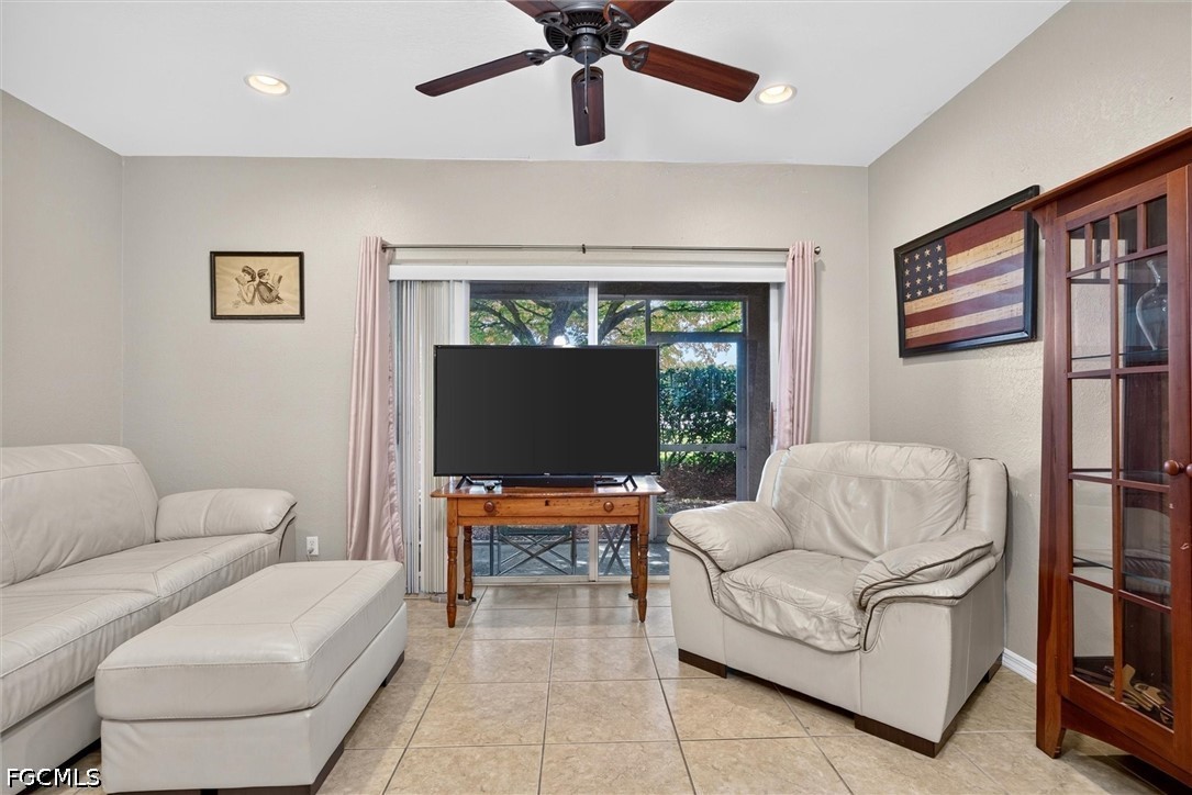 2 Bed Townhouse for Sale in Cypress Landing, photo 7