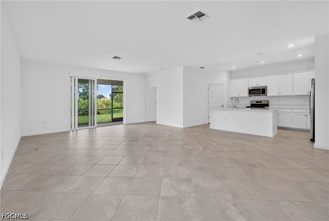 3 Bed SingleFamilyResidence for Sale in Ibis Landing, FL — photo 7