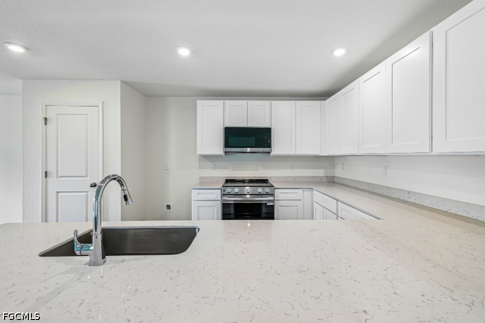4 Bed SingleFamilyResidence for Sale in Punta Gorda, FL — photo 7